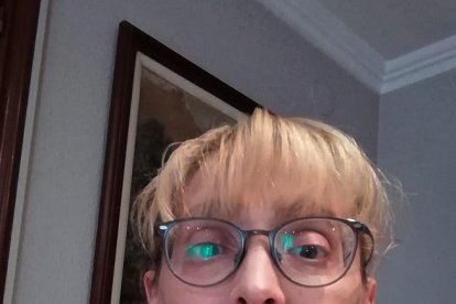 Venta de material de la fundación, en el mercado de Linyola.