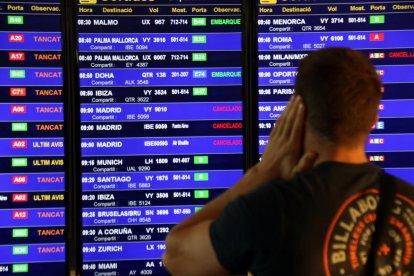 Iberia xifra en un 10% el seguiment de la vaga de personal de terra a l'aeroport del Prat
