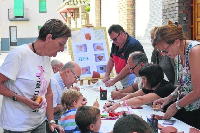 Les jugadores de l’equip de bàsquet del Cadí la Seu van ser les encarregades de fer el pregó de les festes majors de la Seu d’Urgell ahir.