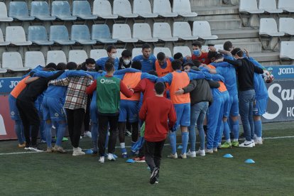 La plantilla azul hizo piña antes del inicio del partido.
