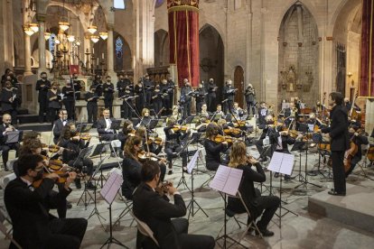 Un momento del concierto en el templo gótico de Santa Maria de Cervera.