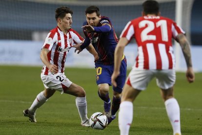 Oshoala, Hansen y Hermoso celebran uno de los cuatro goles.