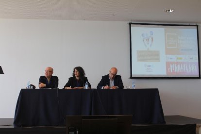 Moment del congrés contra la intolerància ahir a la Llotja.