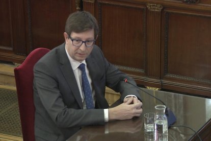 Una manifestación con miles de personas recorrió el jueves el centro de la capital del Segrià.