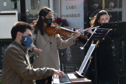 Música de acordeón de una alumna del conservatorio, en Cervera.