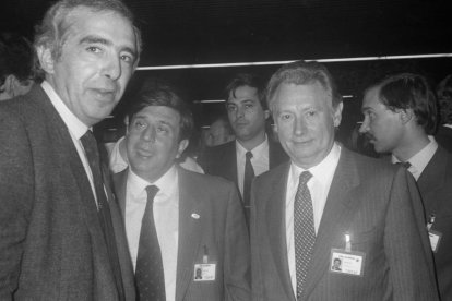 Juan Antonio Samaranch haciendo oficial el sueño.