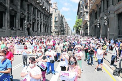 Protesta ante la subdelegación del Gobierno estatal en Lleida.