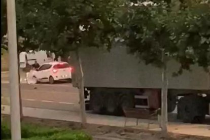 VÍDEO | Ingresa a prisión por embestir la terraza de un bar y atropellar voluntariamente a un hombre en Torregrossa