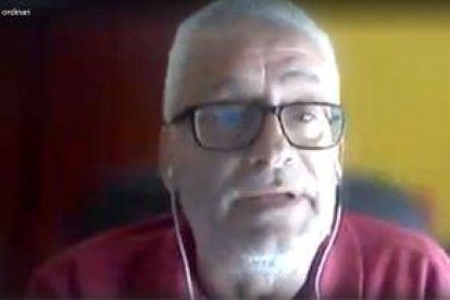 Tercer pleno telemático  -  El consistorio celebró ayer el tercer pleno telemático de su historia debido a la crisis del coronavirus. En la sesión, que duró siete horas, con una pausa de 45 minutos, hubo varios debates sobre urbanismo entre el ...