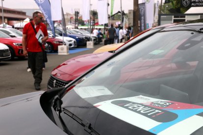 Els expositors de la Fira de Sant Miquel de Lleida constaten menys visitants però més ganes de comprar