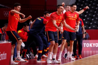 Teresa Portela, con la medalla de plata que conquistó en sus sextos Juegos Olímpicos.