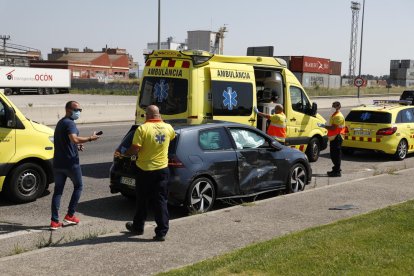 Uno de los vehículos implicados en la colisión en la LL-11.