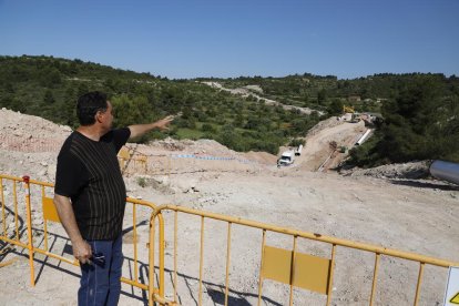 La rasa on es col·locarà la conducció per al reg de 730 hectàrees del municipi de Castelldans.