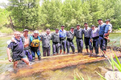 Uno de los ‘rais’ que descendió por las aguas del río Noguera Pallaresa.