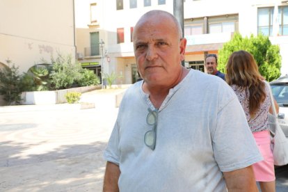 Reunió d’alcaldes dels municipis afectats pel gran incendi amb la consellera a Flix.