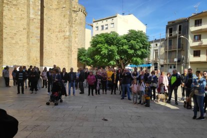 La protesta de Tàrrega, ante el cuartel de la Guardia Civil.