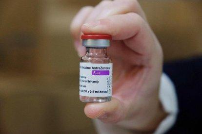 Sis punts de vacunació amb AstraZeneza a Lleida a partir d'aquest dimarts