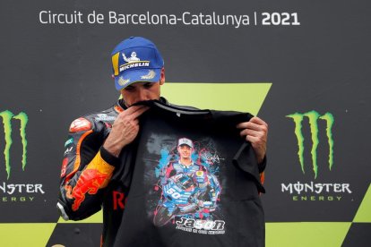 El portuguès Miguel Oliveira va dedicar el triomf a Jason Dupasquier.