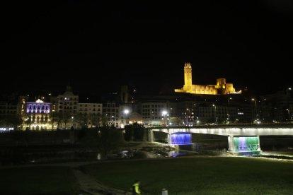 La Seu Vella, el Palau de la Paeria y el Pont Vell, ayer a oscuras.