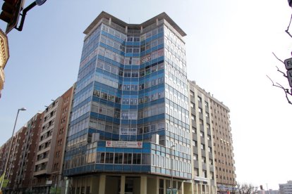 A l’edifici dels sindicats només queda UGT.