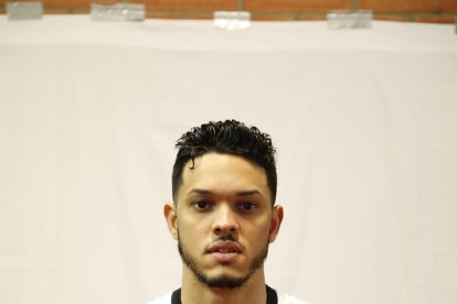 Prohibit fallar contra el cuer