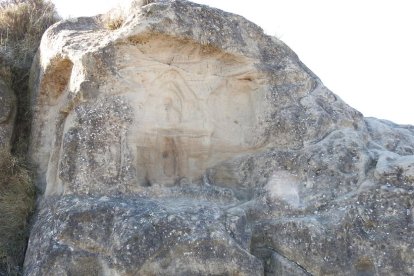 Baix relleus en busca d'autor