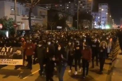 Unes mil persones protesten aquest dimecres a Lleida per l'empresonament de Pablo Hasel