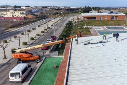 Trabajos de desescombro en las instalaciones de la empresa constructora Codina Vall.