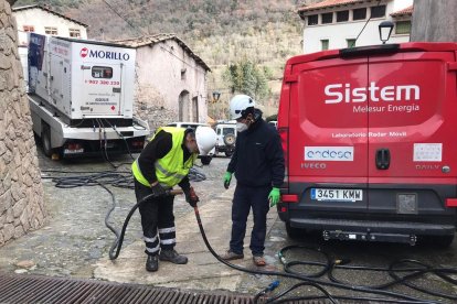 Trabajos de desescombro en las instalaciones de la empresa constructora Codina Vall.