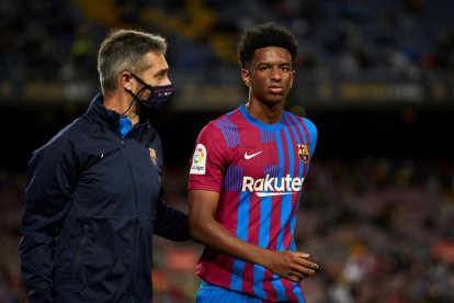 Araújo celebra el gol con el que el equipo azulgrana rescataba un punto.