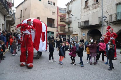 La consellera Jordà visitó también las instalaciones de la Cooperativa de Maials.