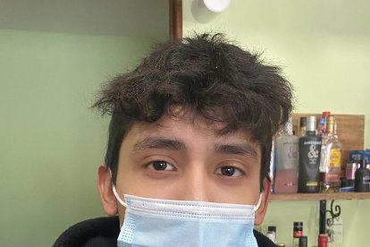 Comensals ahir en un restaurant de Tàrrega. El sector només podrà rebre un 50% de l’aforament.