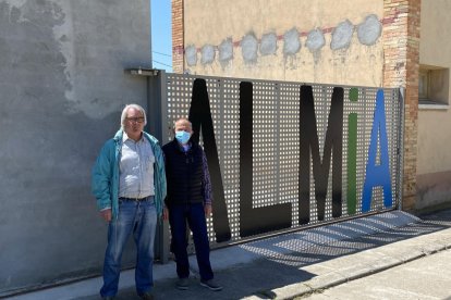 Los profesores de institutos catalanes que el sábado pasado participaron en la prueba piloto de las actividades del futuro equipamiento.