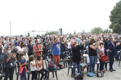 Un grupo de jóvenes ayer por la tarde en las Firetes.