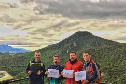 Cientos de personas se volcaron en la iniciativa, que se celebró del 2 al 23 de mayo. En la imagen de la izquierda, Pau Odina y su familia.
