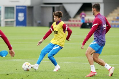 Ferran Reverter, director general del FC Barcelona, durante la exposición de la ‘due diligence’.
