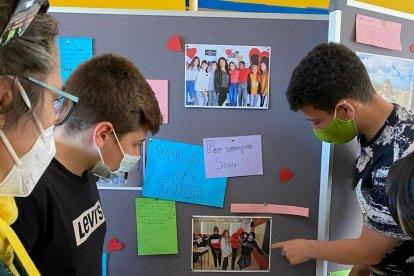Emotivo homenaje póstumo a una profesora del IES Canigó de Almacelles