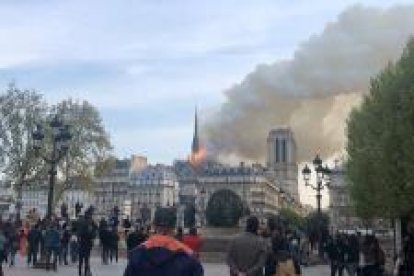 incendi a la Catedral de Notre Dame de París