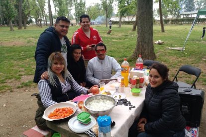El parque de La Mitjana estuvo ayer prácticamente desierto.