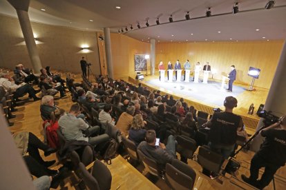 El debat a sis del grup SEGRE va servir de tancament de la campanya electoral.