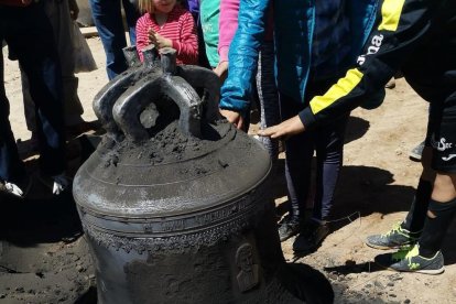 El toc especial de campanes per la democràcia i la llibertat davant del públic que va assistir a la Trobada de Campaners.