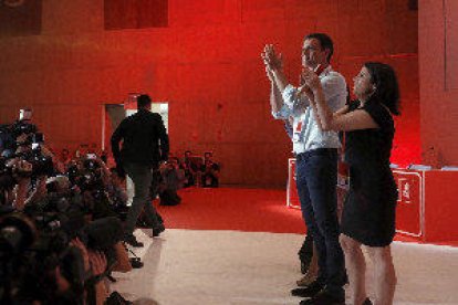 Els delegats del PSOE ovacionen a Sánchez al crit de