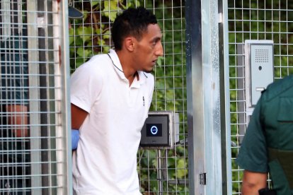 Imatge de l’arribada a l’Audiència Nacional per declarar davant del jutge Fernando Andreu de Mohamed Houli, Driss Oukabir, Salah El Karib i Mohamed Aallaa.