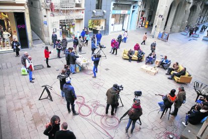 Mariví entrevistó al periodista pallarés Lluís Caelles en el Magical.
