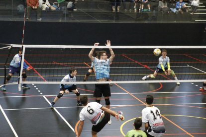 Imatge d’un dels partits que es van disputar ahir al pavelló Juanjo Garra.