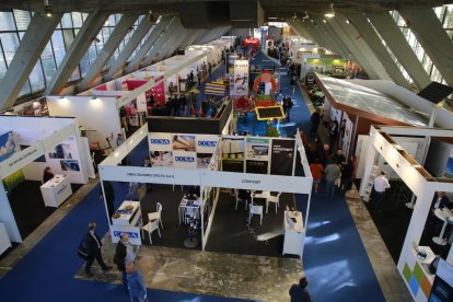 Segona jornada de Municipàlia - El segon dia del saló d’inversions municipals va comptar amb ponències com la de Cardiolive, una app que posa en contacte desfibril·ladors amb voluntaris en temps real, o la d’Urbiotica, per solucionar els pr ...