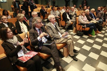 Segona jornada de Municipàlia - El segon dia del saló d’inversions municipals va comptar amb ponències com la de Cardiolive, una app que posa en contacte desfibril·ladors amb voluntaris en temps real, o la d’Urbiotica, per solucionar els pr ...