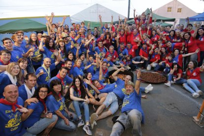 Milers de collistes es van donar cita ahir a la Glorieta dels Camps Elisis per inaugurar oficialment l’Aplec.