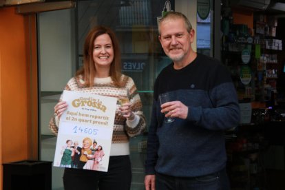 Veïns de Castellterçol celebrant el primer premi.