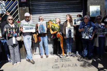 El acto institucional de conmemoración del quinto aniversario se celebró en la plaza de l’U d’Octubre.